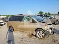 2011 Toyota SIENNA фото