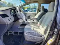 2011 Toyota SIENNA фото