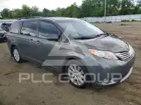 2011 Toyota SIENNA photo