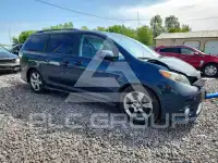 2011 Toyota SIENNA фото