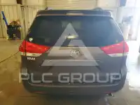 2011 Toyota SIENNA photo