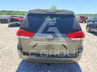 2011 Toyota SIENNA фото