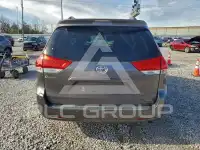 2011 Toyota SIENNA фото