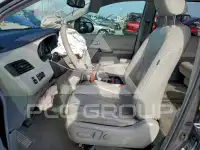 2011 Toyota SIENNA фото