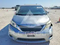 2011 Toyota SIENNA фото