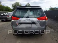 2011 Toyota SIENNA photo