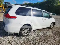 2011 Toyota SIENNA фото
