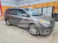 2011 Toyota SIENNA фото