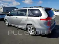 2011 Toyota SIENNA фото