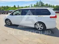 2011 Toyota SIENNA фото
