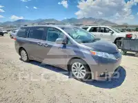 2011 Toyota SIENNA фото