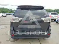 2011 Toyota SIENNA фото