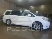2011 Toyota SIENNA фото