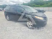 2011 Toyota SIENNA фото
