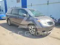 2011 Toyota SIENNA фото