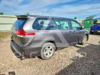 2011 Toyota SIENNA photo