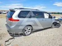 2011 Toyota SIENNA фото