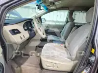 2011 Toyota SIENNA фото