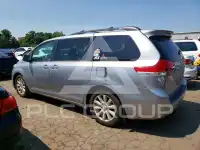 2011 Toyota SIENNA фото