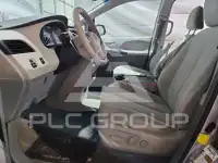 2011 Toyota SIENNA фото