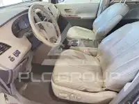 2011 Toyota SIENNA photo