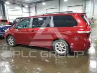 2011 Toyota SIENNA фото