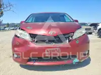 2011 Toyota SIENNA фото
