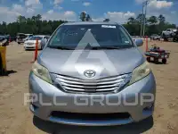 2011 Toyota SIENNA фото