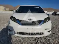 2011 Toyota SIENNA фото