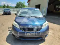 2011 Toyota SIENNA фото
