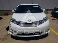 2011 Toyota SIENNA фото