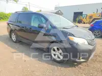 2011 Toyota SIENNA фото
