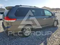 2011 Toyota SIENNA фото
