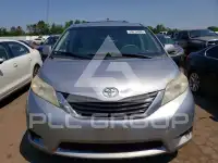 2011 Toyota SIENNA фото