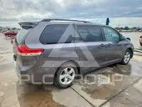 2011 Toyota SIENNA фото