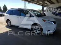 2011 Toyota SIENNA фото