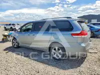 2011 Toyota SIENNA фото