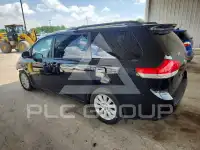 2011 Toyota SIENNA фото