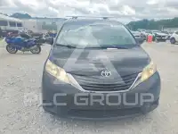 2011 Toyota SIENNA фото