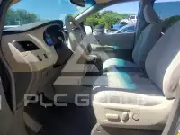 2011 Toyota SIENNA фото