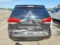 2011 Toyota SIENNA фото