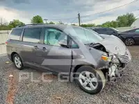 2011 Toyota SIENNA фото