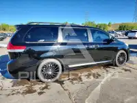 2011 Toyota SIENNA фото