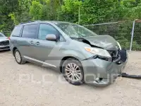 2011 Toyota SIENNA фото