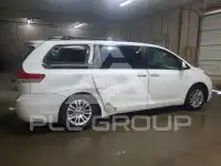 2011 Toyota SIENNA фото