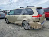 2011 Toyota SIENNA фото