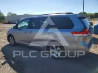 2011 Toyota SIENNA фото