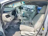 2011 Toyota SIENNA photo