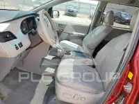 2011 Toyota SIENNA фото