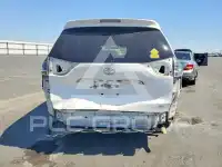 2011 Toyota SIENNA фото